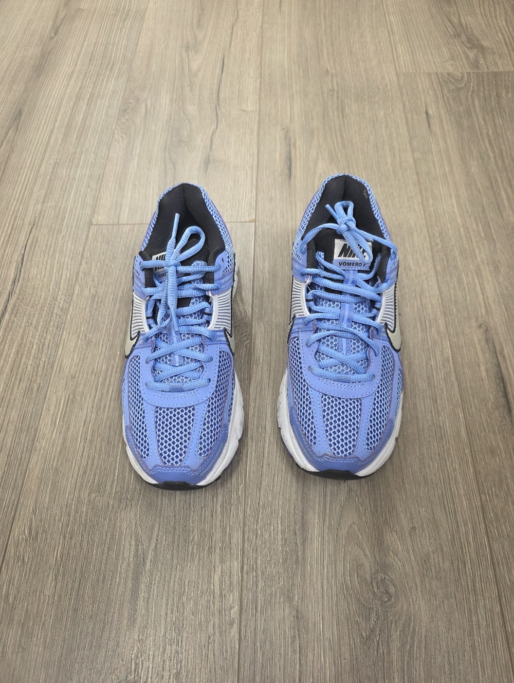 Nike Vomero 5 Royal Pulse Running Shoes Womens Size 9 - Picture 2 of 5